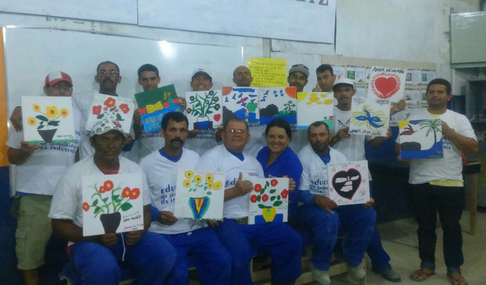 Trabalho de arte dia das mães na escolinha - Res. Bosque das Casuarinas